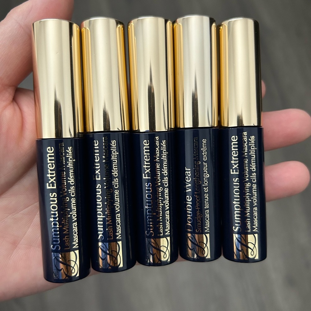5/$15 Estée Lauder mascara travel size 2.8ml-black